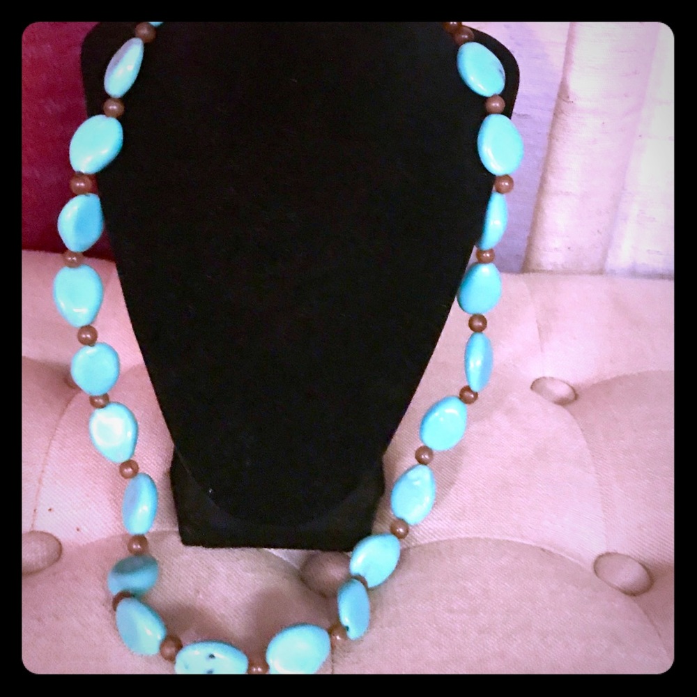 Statement necklace